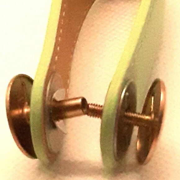 Mint Green Orbitkey Genuine Leather Key Holder Organizes Your Keys - Picture 6 of 12